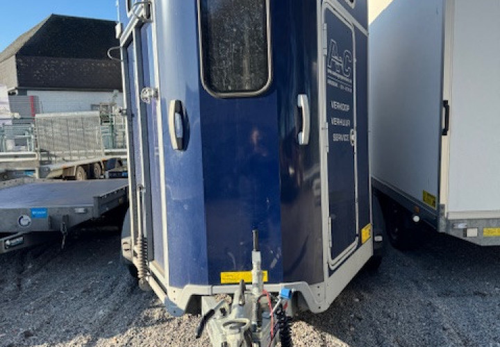 Paardentrailer hb511