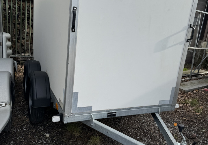 Gesloten ongeremde 250x130x150 dubbel as